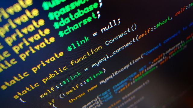 A Dominância do Python: Como a Linguagem Está a Transformar as Indústrias Tecnológicas em 2025